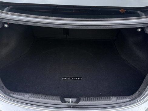 Used 2012 Hyundai Elantra Limited w/ Technology Pkg 5 image 11