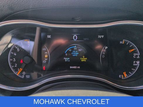 Used 2019 Jeep Grand Cherokee Altitude AWD/4WD image 13