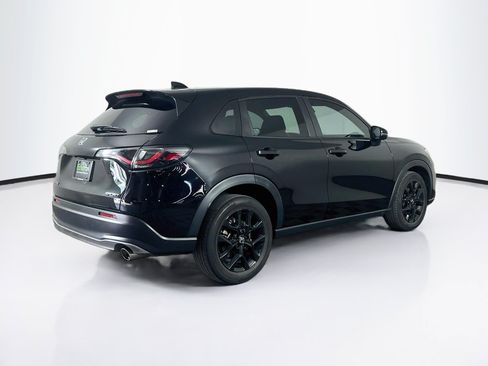 Used 2023 Honda HR-V Sport image 9