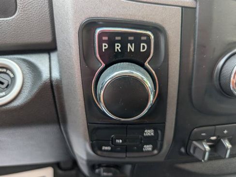 Used 2019 RAM 1500 Express AWD/4WD image 9