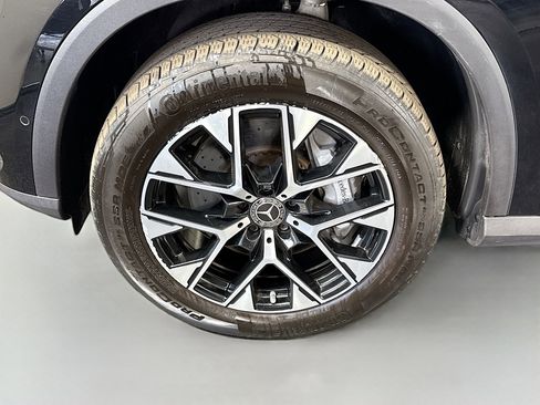 Used 2025 Mercedes-Benz GLC 350e 4MATIC image 38
