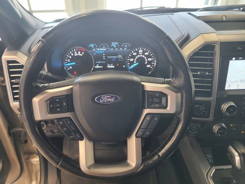 Used 2018 Ford F150 Platinum w/ Equipment Group 701A Luxury image 19