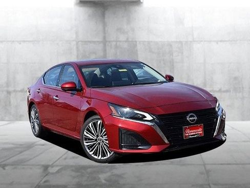 Certified 2025 Nissan Altima 2.5 SL image 2