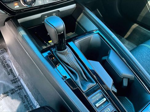 Used 2025 Honda Accord Sport image 17