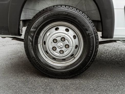 Used 2023 RAM ProMaster 2500 FWD image 23
