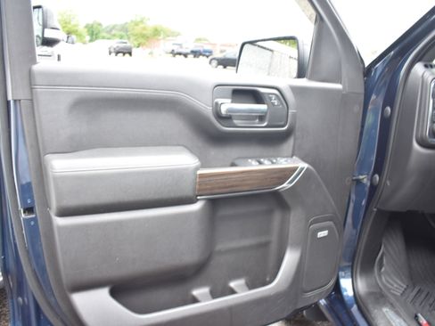 Used 2020 Chevrolet Silverado 1500 LT Trail Boss AWD/4WD image 22