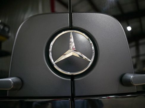 Used 2016 Freightliner Sprinter 2500 image 23