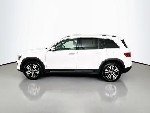 Used 2025 Mercedes-Benz GLB 250 w/ Exclusive Package image 8
