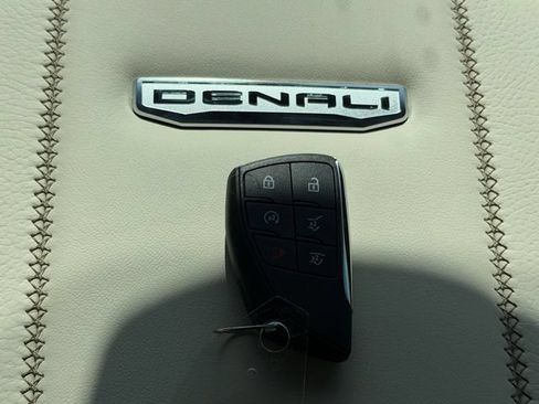 New 2026 GMC Yukon Denali AWD/4WD image 19