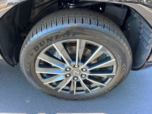 Certified 2026 Lexus GX 550 w/ Cold Area Package AWD/4WD image 12