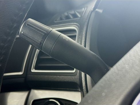 Used 2017 Ford Explorer Limited image 12