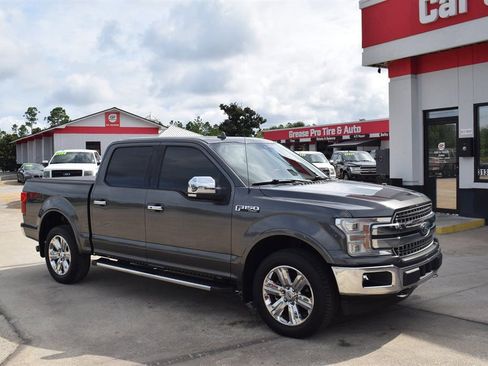 Used 2018 Ford F150 Lariat w/ Equipment Group 502A Luxury image 2