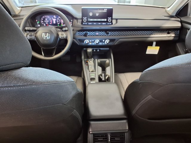 Certified 2025 Honda Accord LX image 18