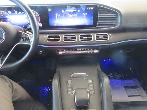 Used 2024 Mercedes-Benz GLE 580 4MATIC image 38