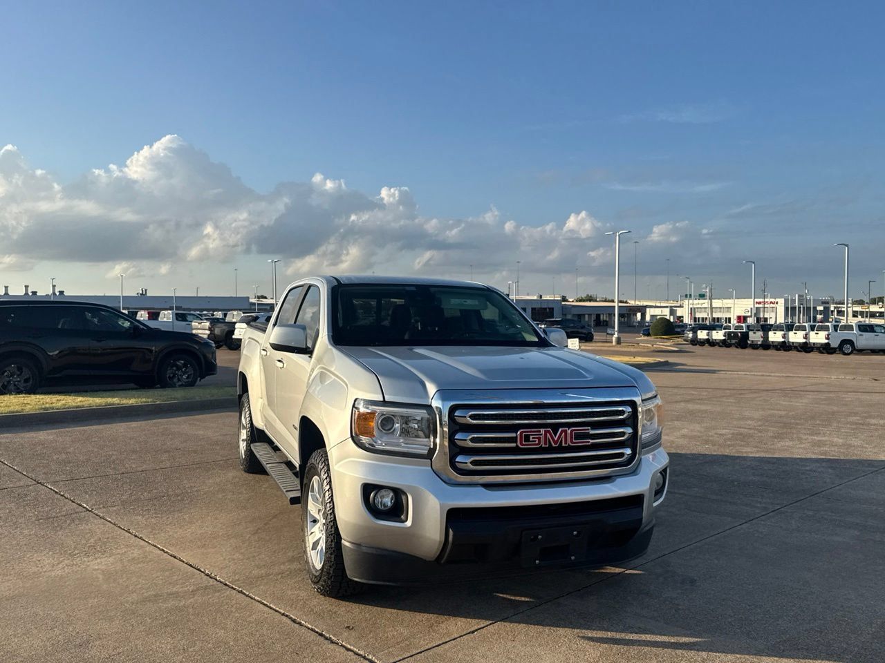 Used 2018 GMC Canyon SLE w/ SLE Convenience Package RWD image 4
