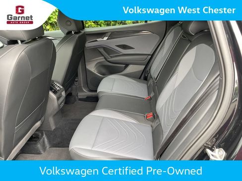 Certified 2025 Volkswagen Tiguan SE R-Line AWD/4WD image 29