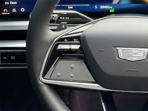 Certified 2024 Cadillac Lyriq Luxury image 9