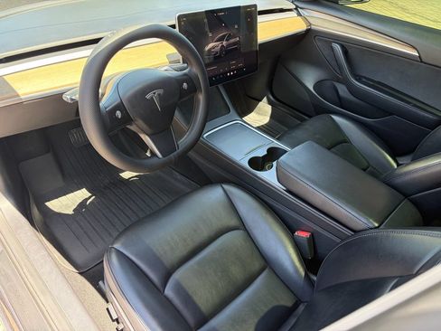 Used 2022 Tesla Model 3 Long Range AWD/4WD image 8