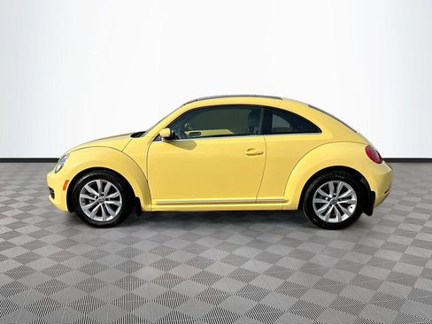 Used 2013 Volkswagen Beetle TDI image 4