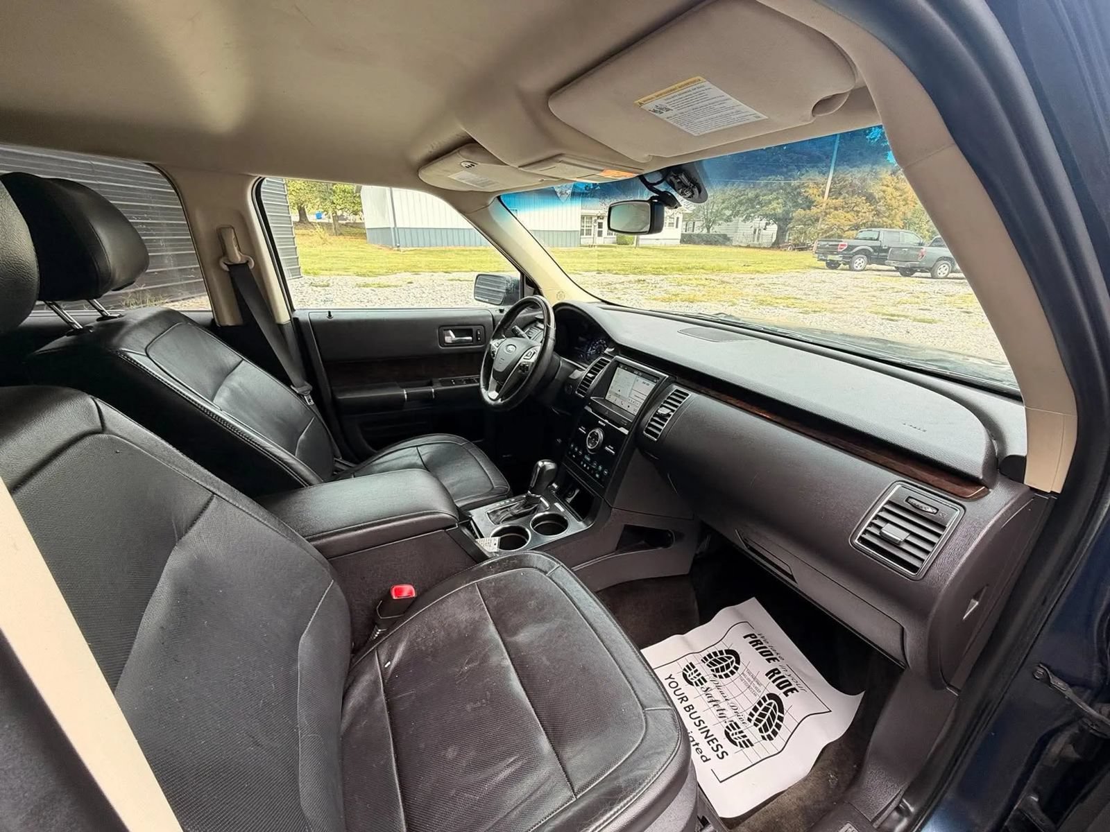 Used 2017 Ford Flex Limited w/ Equipment Group 301A FWD image 10