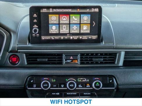 Used 2023 Honda Pilot Touring image 17