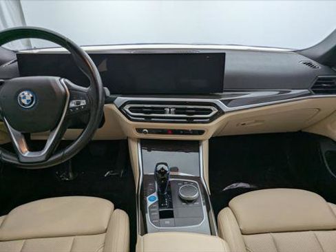 Used 2023 BMW i4 eDrive40 RWD image 26