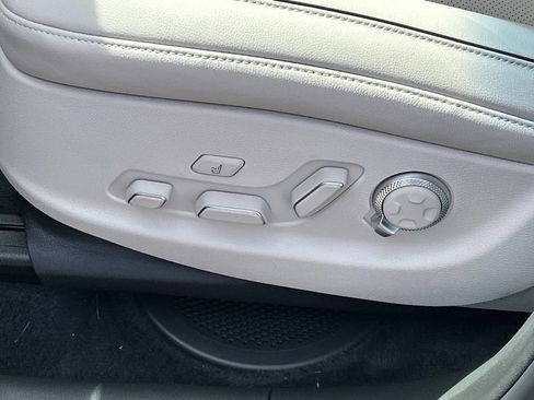 New 2026 Genesis GV80 2.5T Prestige image 16