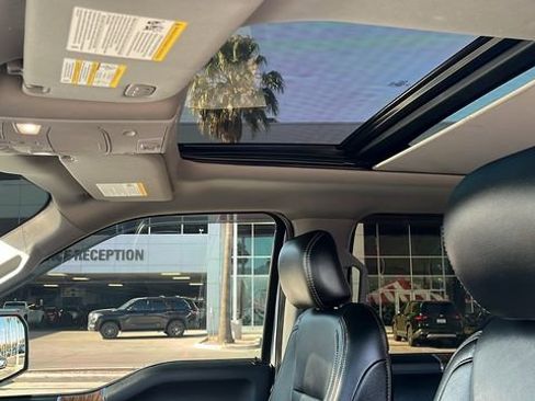 Used 2020 Ford F150 Lariat w/ Equipment Group 502A Luxury AWD/4WD image 16