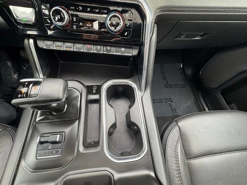 Used 2024 GMC Sierra 1500 Denali w/ Technology Package AWD/4WD image 33