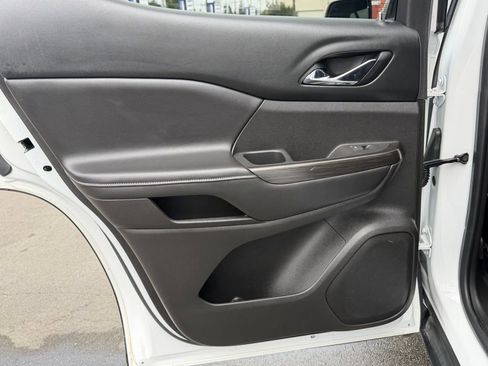 Used 2018 GMC Acadia SLT FWD image 39
