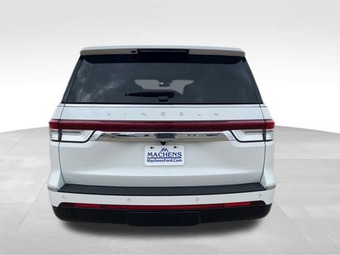Used 2024 Lincoln Navigator L Reserve image 6
