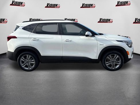 Used 2023 Kia Seltos S image 4