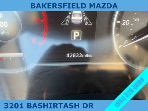 Used 2023 Nissan Versa SV image 16