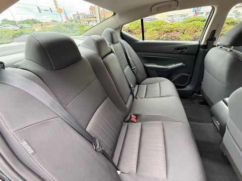 Used 2025 Nissan Altima 2.5 SV FWD image 35