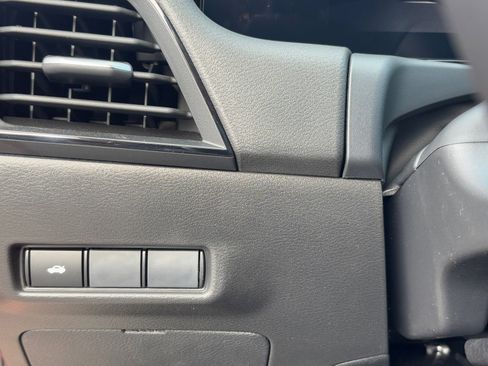 New 2026 Nissan Sentra SR image 28