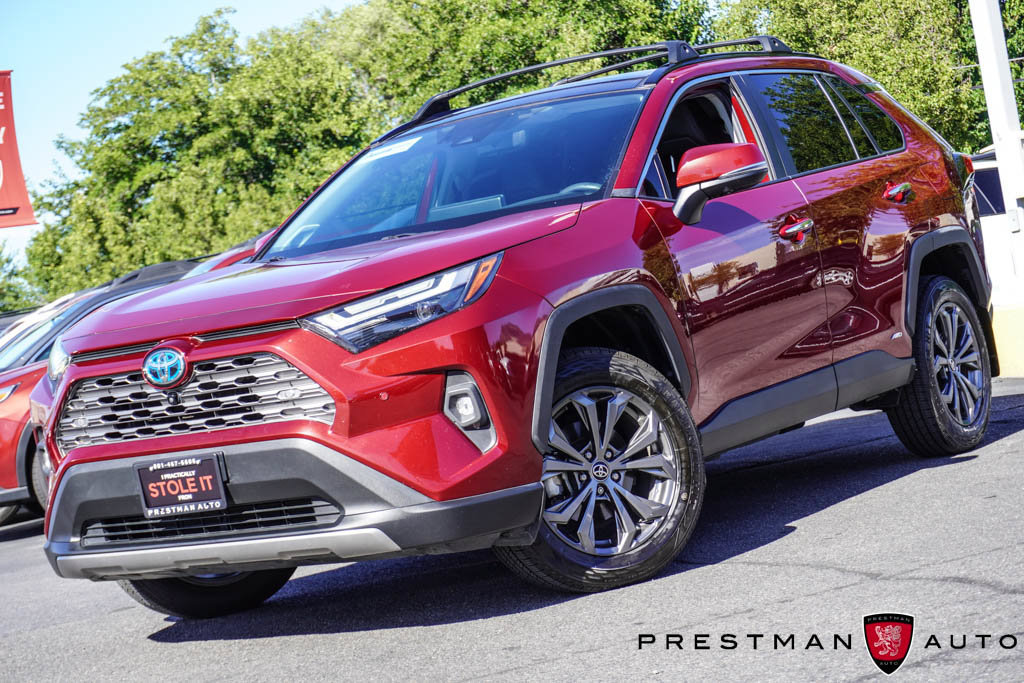 Used 2023 Toyota RAV4 Limited AWD/4WD image 19
