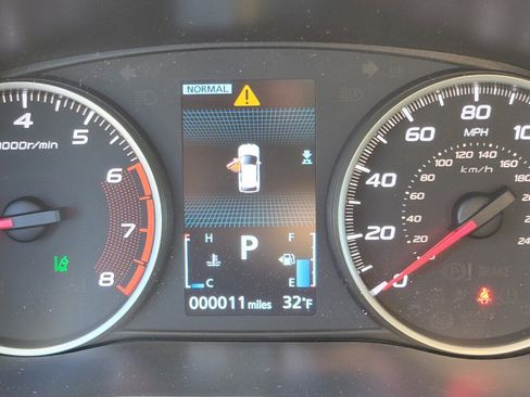 New 2025 Mitsubishi Eclipse Cross LE image 30