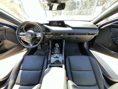 Used 2019 MAZDA MAZDA3 Base 4dr Hatchback image 41