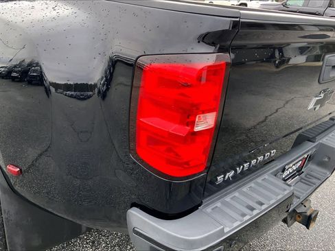 Used 2018 Chevrolet Silverado 3500 High Country w/ Duramax Plus Package image 27