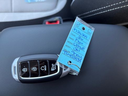 New 2026 Hyundai Venue SEL image 40