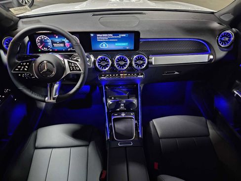 New 2026 Mercedes-Benz GLB 250 4MATIC image 22