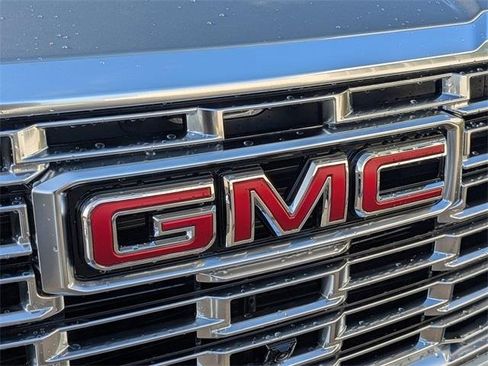 New 2026 GMC Yukon XL Denali image 13