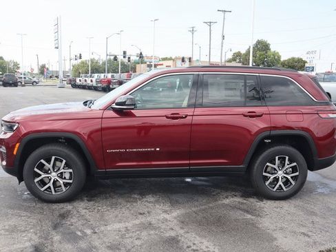 New 2025 Jeep Grand Cherokee Limited image 20