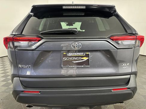 Used 2025 Toyota RAV4 XLE w/ Convenience Package AWD/4WD image 4