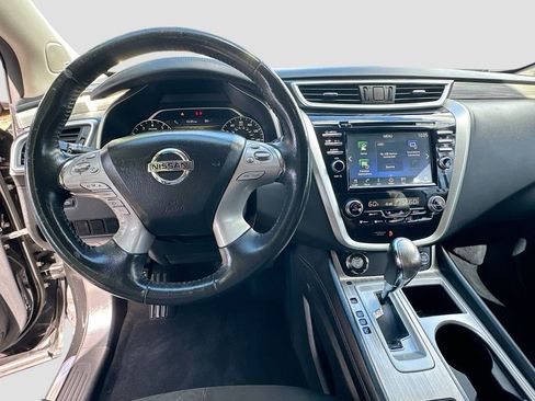 Used 2018 Nissan Murano SV w/ Premium Package FWD image 12