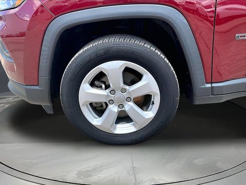 Used 2022 Jeep Compass Latitude AWD/4WD image 36