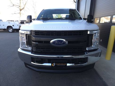 Used 2017 Ford F250 XL w/ Power Equipment Group AWD/4WD image 9