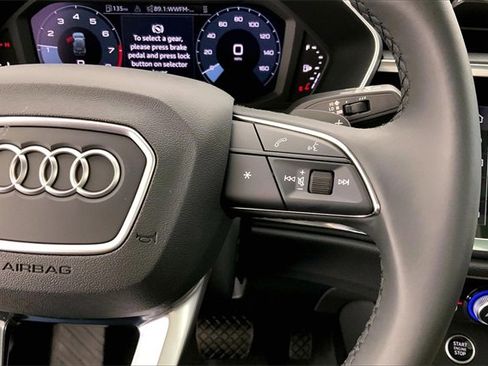 Certified 2025 Audi Q3 2.0T Premium image 19