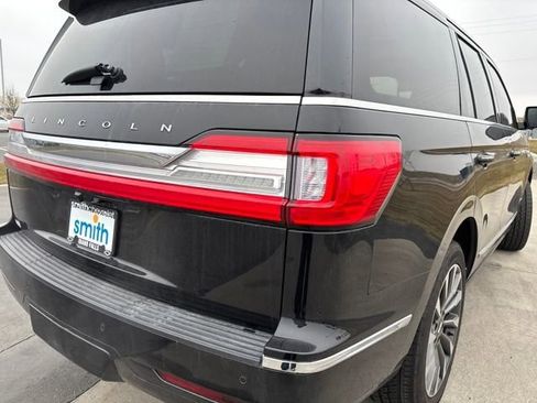 Used 2020 Lincoln Navigator Reserve image 13