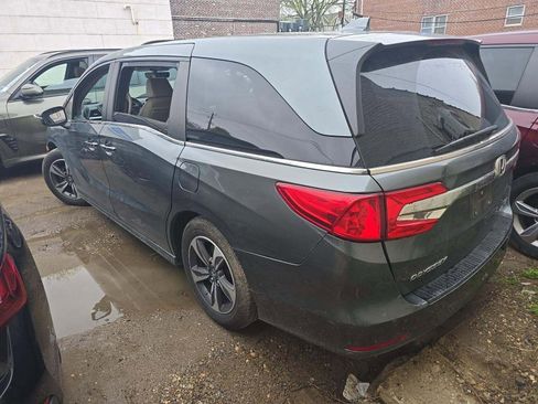 Used 2019 Honda Odyssey Touring image 2